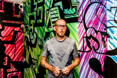 Ben Eine Graffiti for Converse BTS photographer Michal Podrucki