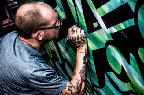 Ben Eine Graffiti for Converse BTS photographer Michal Podrucki