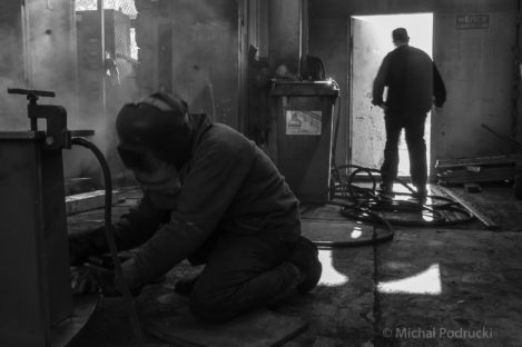 Gdansk Shipyard BW men working reportage