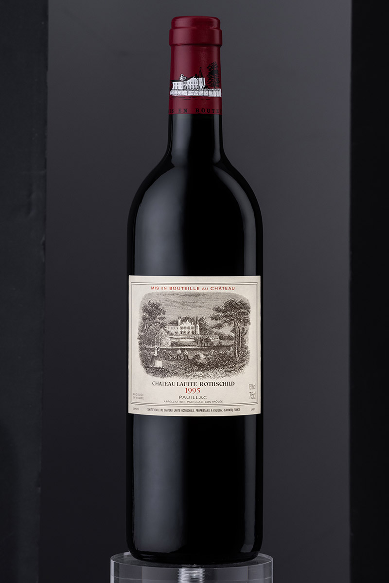 bottle product photography Chateau Lafite Rothschild 1995 Pauillac